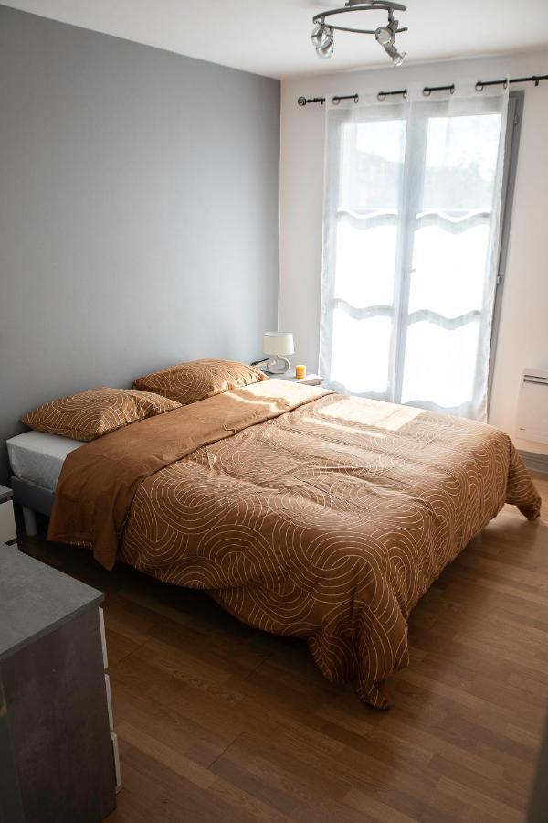 Lorraine Apartment Mantes-la-Jolie Bagian luar foto