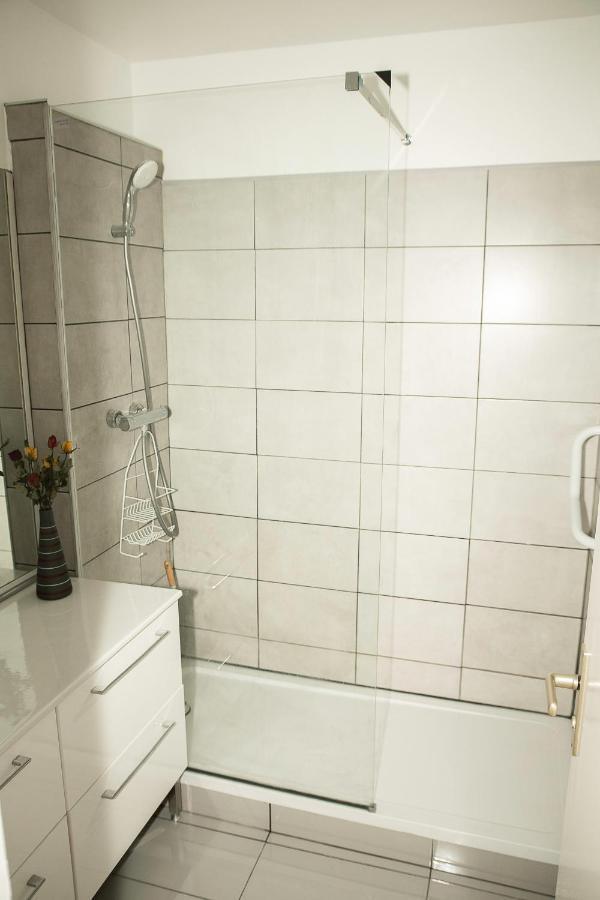 Lorraine Apartment Mantes-la-Jolie Bagian luar foto